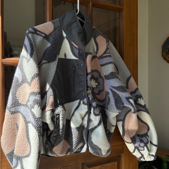 Southern Shirt Floral Patterned Women's Jacket - Picture 3 of 7